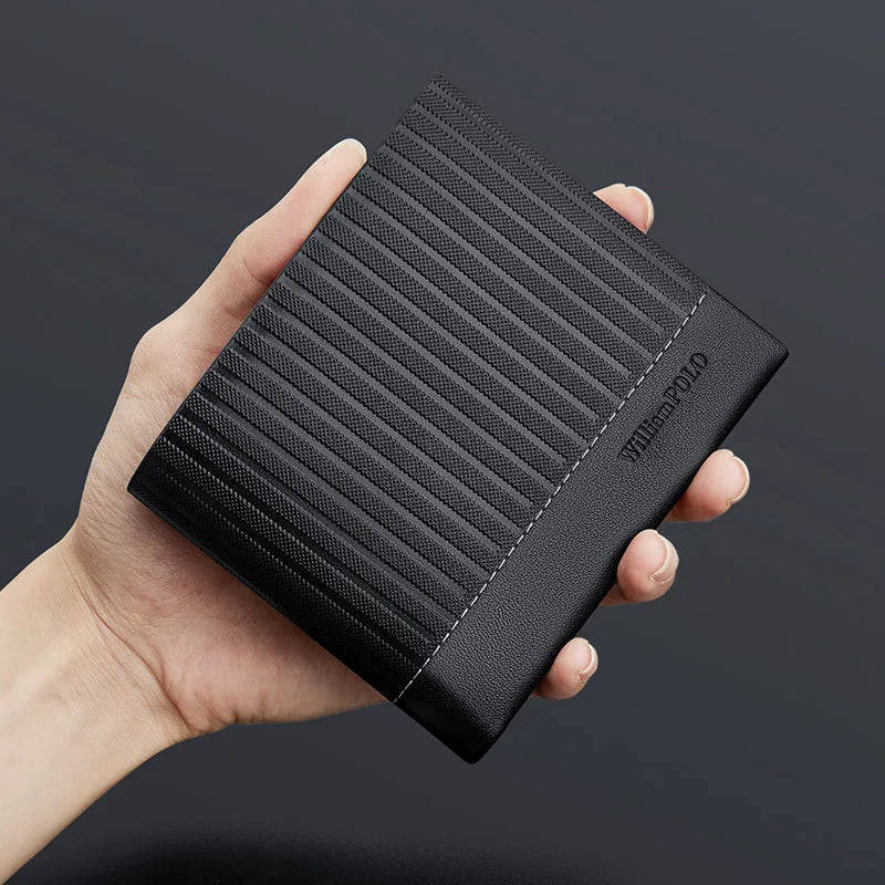 Carteira Masculina Slim William Polo Modelo Ryder Segurando na Mão